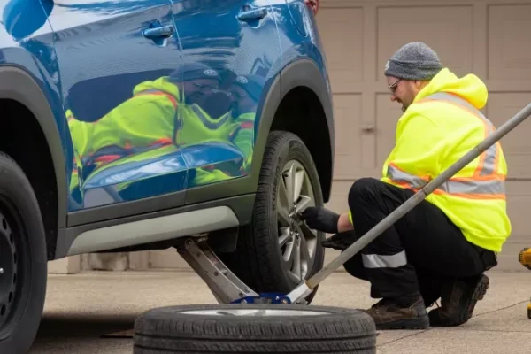 CAA-MobileTireChangeService-Bumblebee (25 of 55).jpg